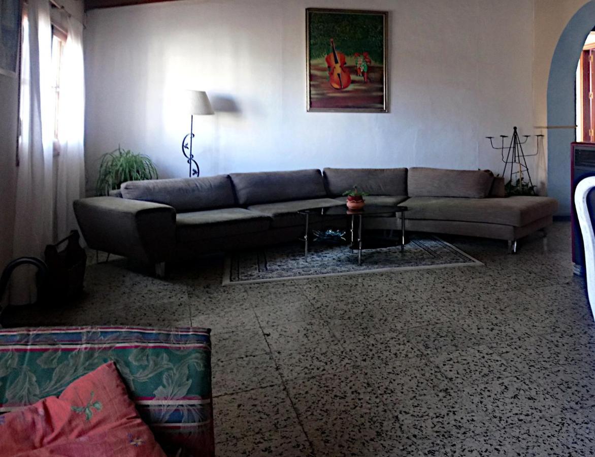 The Violet House Muy Cerca Del Aeropuerto Tenerife Norte Сан-Кристобаль-де-Ла-Лагуна Экстерьер фото